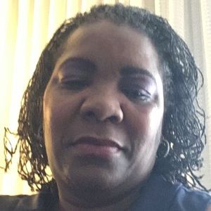 Meet your Posher, Debra
